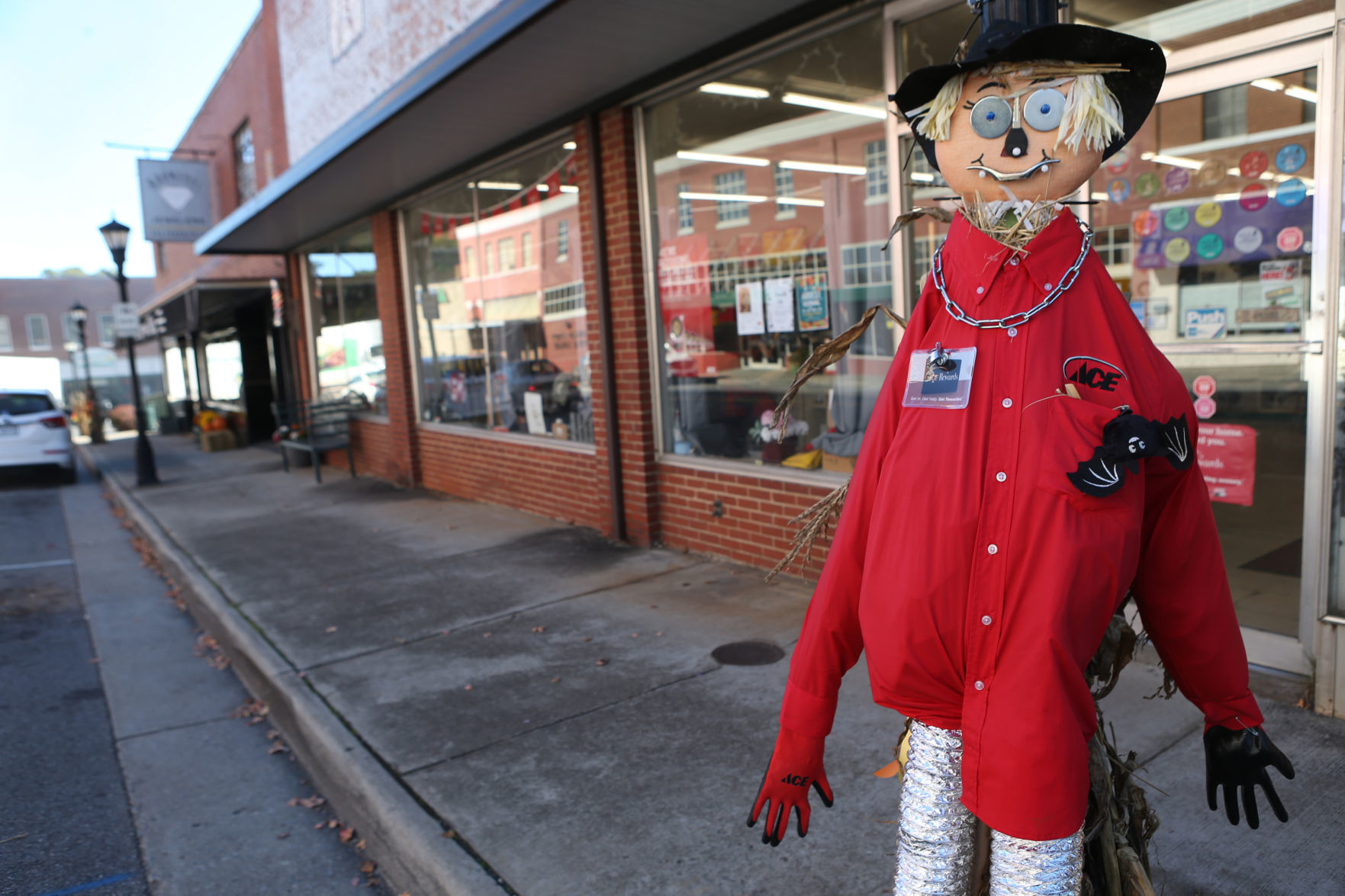 hr scarecrows 102419 p05